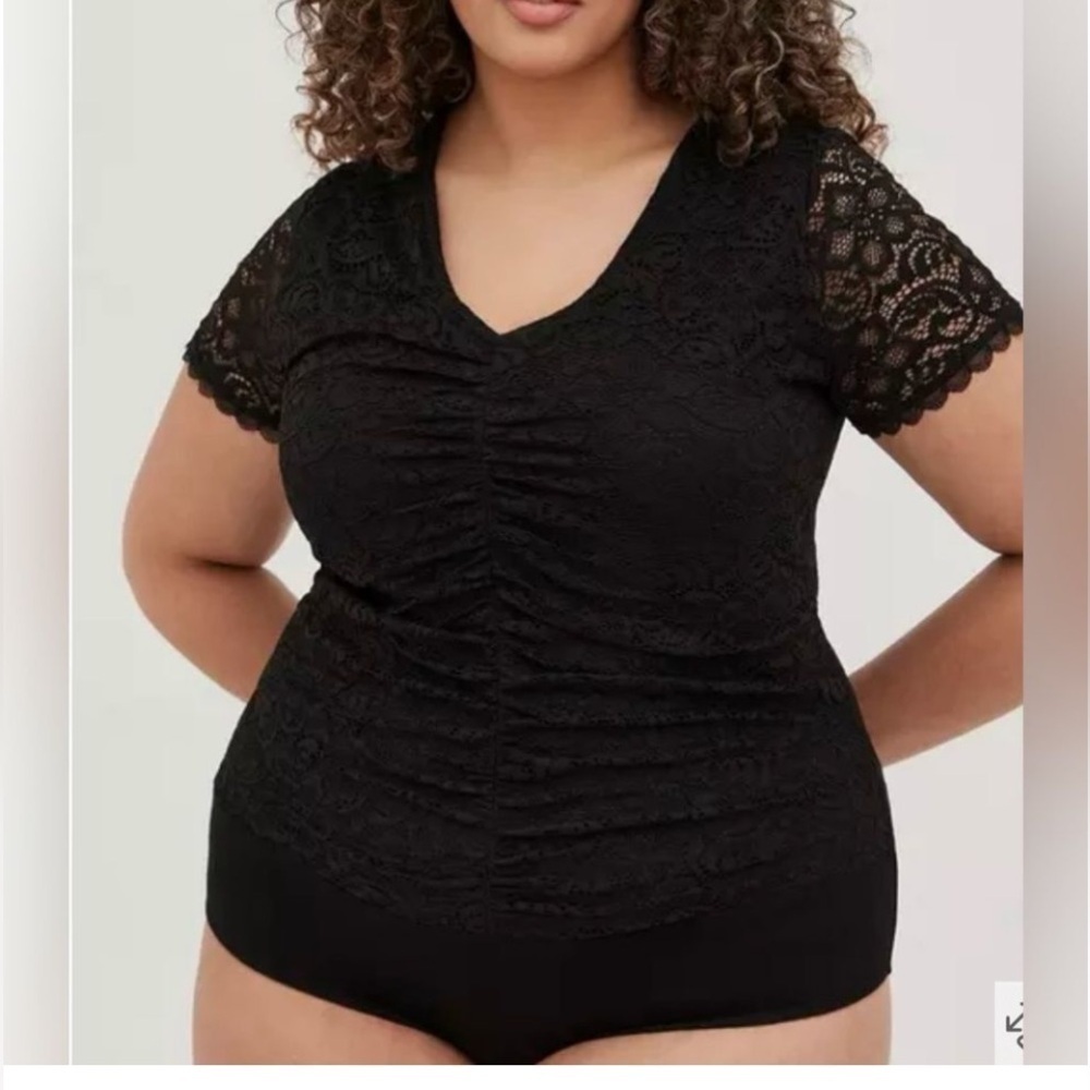 Torrid Black bodysuit Lace ruched NEW 3x stretch